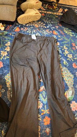 #19 - FREE Yogipace Black Flare Yoga Pants XL Bootcut Dress Trouser Style with Pockets