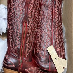Ariat Brand New 9.5