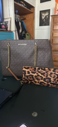Tote Michael Kors Bag/Leopard wristlet