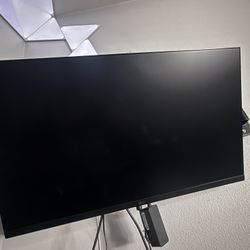 LG 27” Monitor + Wall Mount