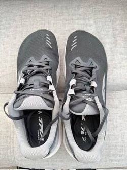 Altra Paradigm 8 Running Shoes - Men's Size 11