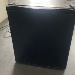 Mini Fridge 