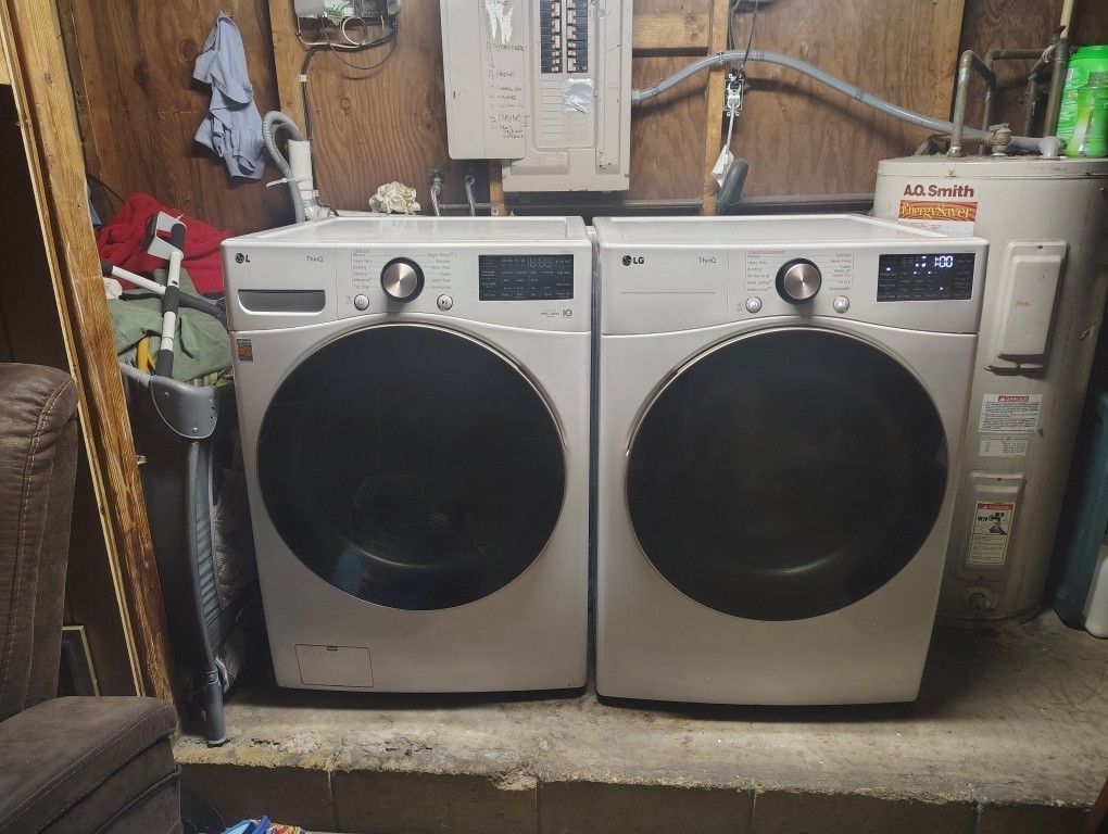 LG Smart Stackable Washer @ Dryer