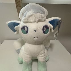 *BNWT* Authentic Pokemon Vulpix Plush