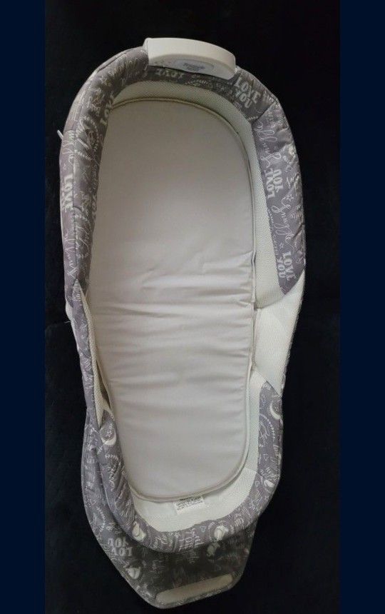 Baby Co Sleeper / Snuggle NEST
