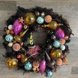 24” Halloween Wreath Handmade One Of A Kind With Case!
