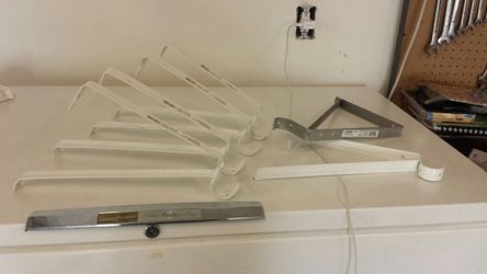 Shelf and rod bracket