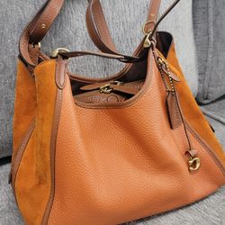 AUTENTIC COACH LORI SHOULDER BAG  🎒 