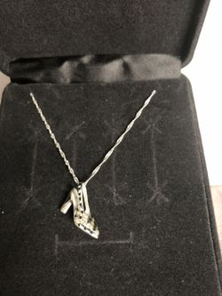 STERLING SILVER NECKLACE WITH SHOE CHARM