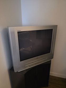 RCA CRT 27 inch. Vhs/DVD combo