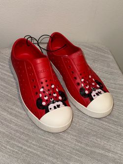NATIVE Sz 1 Kids MINNIE Mouse Slip On Jefferson Shoes Waterproof