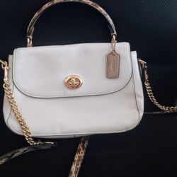 New Coach Cream Leather Gold Chained Handbag Handle Purse