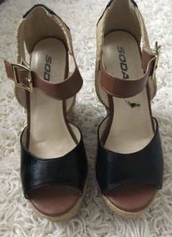 Black wedges size 6