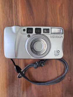 Minolta 110 zoom camera