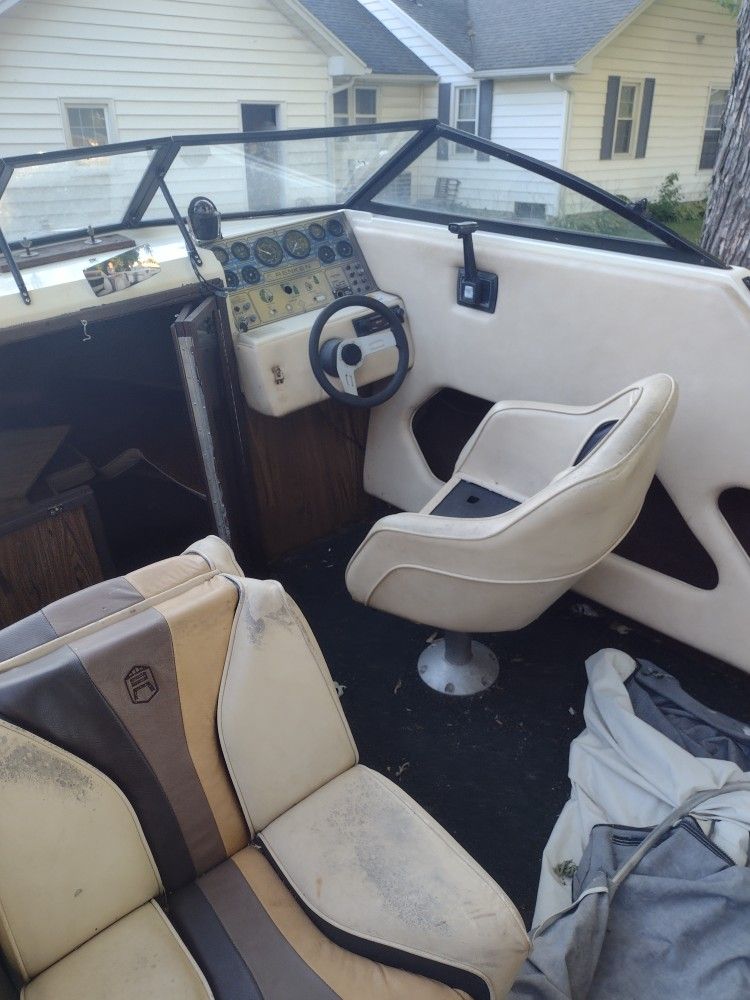 1986 Renken 2052
