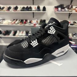 Jordan 4 White Thunder