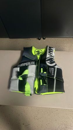 Youth small Hyperlite Life Vest / PFD