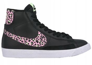 Used Nike Blazer Mid GS SZ 6Y sneakers