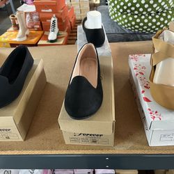 Beautiful Woman Shoes 3 Pairs For $20