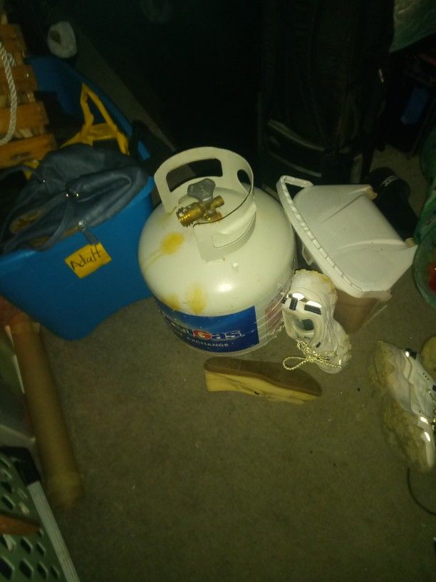  Full Propane Tank