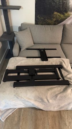 Sanus TV Mount