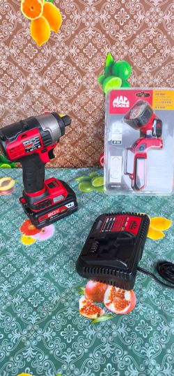 MAC TOOLS  20-VOLT MAX  LITHIUM ION BRUSHLESS CORDLESS 3-SPEED 1/4 ,IN HEX IMPACT DRIVER WITH  WORKLIGH COMBO SET