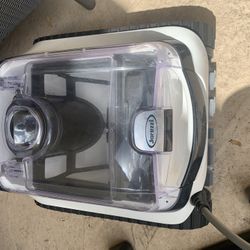 Jacuzzi Robotic Pool Vacuum 