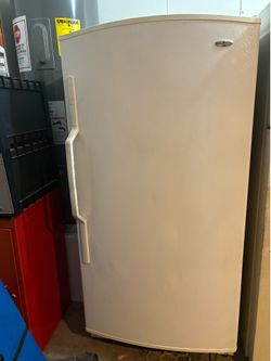 Stand up freezer