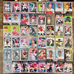 Cincinnati Reds Baseball Card Lot (84) RCs, Elly, Greene, McLain, Steer, Votto
