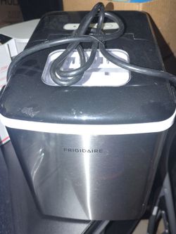 Ice maker