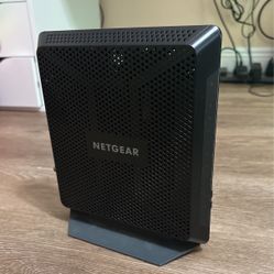Netgear AC1900 WiFi Cable Modem Router