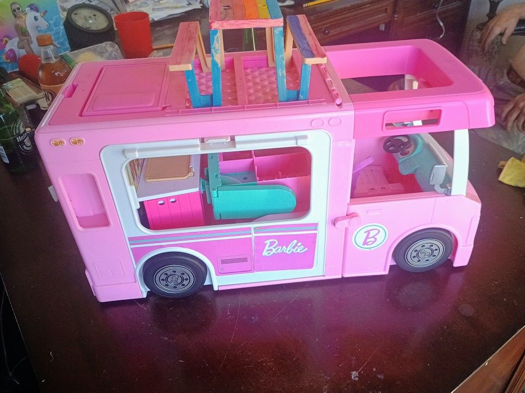 Barbies RV Fully Loaded
