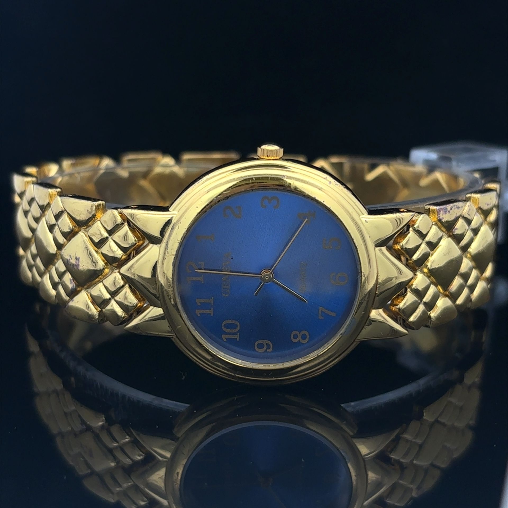 Pre-owned Geneva Gold Tone Quartz Watch