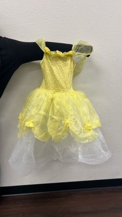 Belle costume