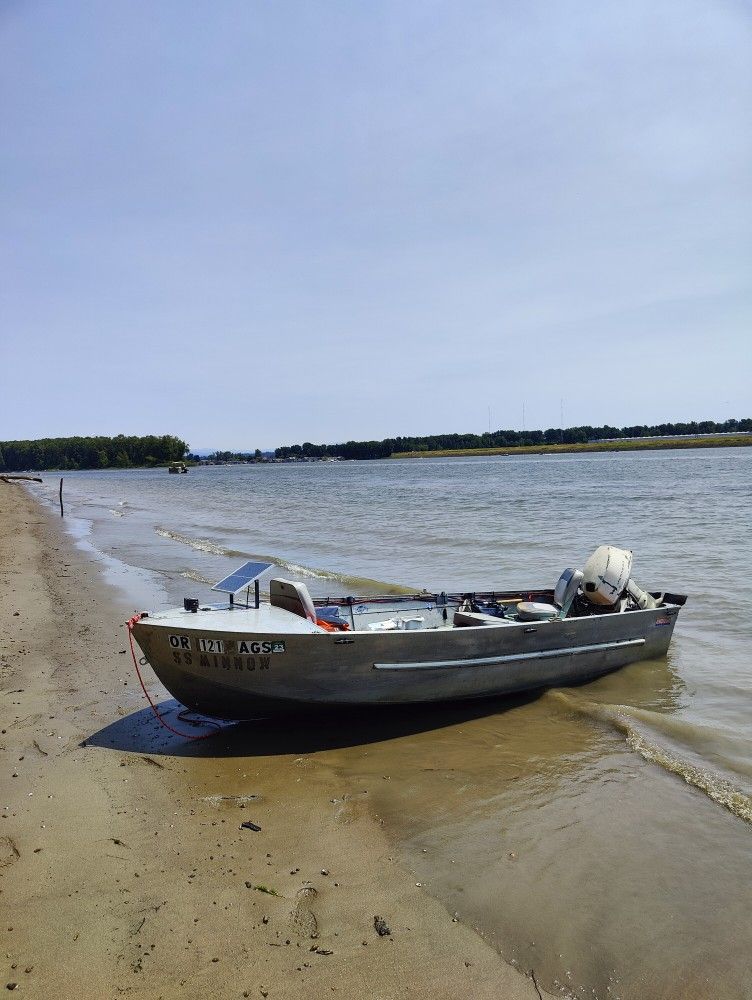 1962 14 Ft Hewes Craft Fishing Boat