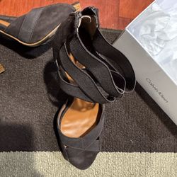 New Condition Heels Very Nice Size 7.5 Only 10 Dollars 