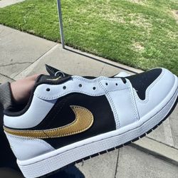 Air Jordan 1 Low