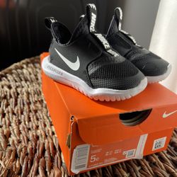 Toddler Nike Flexrunner Size 5c