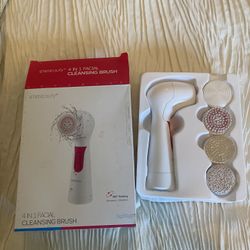 4 in 1 Cleansing Brush