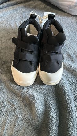 Disney Zara shoes size 6 1/2 - Mickey Mouse