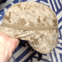 USMC Combat marpat helmet: Collectible 
