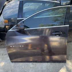 2021 Chevy Malibu Front left Door