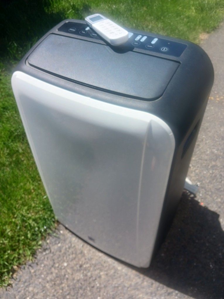 Kenmore 12000 BTU Portable AC W/Remote