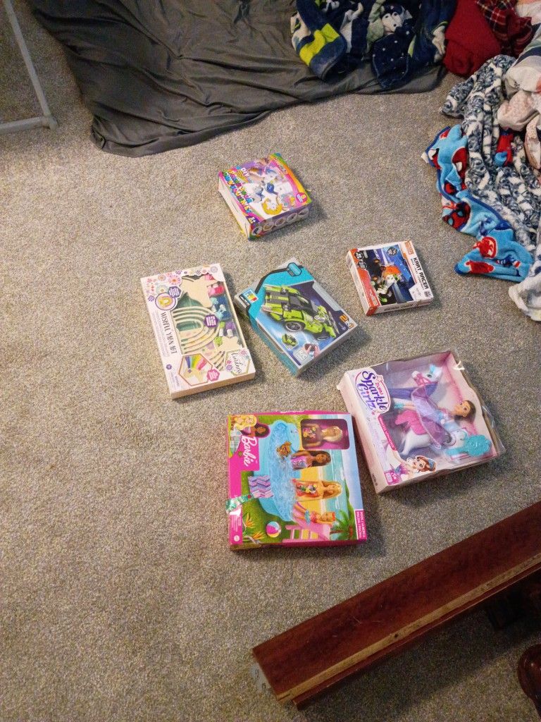 Christmas Is Coming Up Brand New Kids Never Opened Them