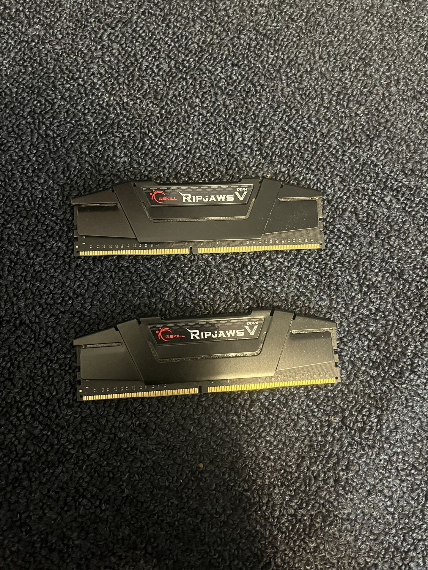 G.Skill Ripjaws DDR4 8GB Ram Sticks