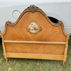 Beautiful Antique Full Size Bed And Vanity 