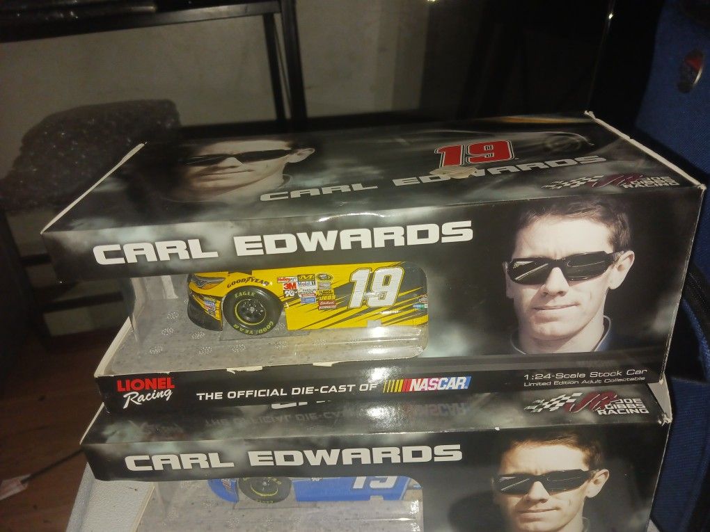2015 Carl Edward's 1/24 Die-cast Stanley 