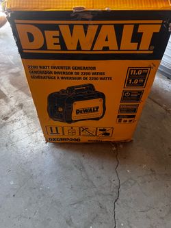 DeWalt 2200 Watt Inverter Generator DXGNI2200