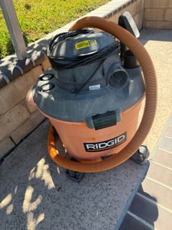 RIDGID Wet/Dry Shop Vacuum with Hose