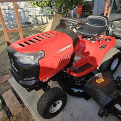 Pony 42 in. 15.5 HP Briggs and Stratton 7-Speed Manual Drive Gas Riding Lawn Tractor